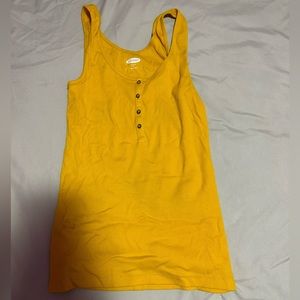 Medium Yellow Top